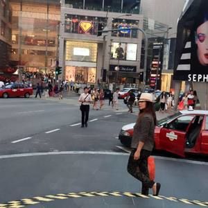 Meet your Posher, Retno